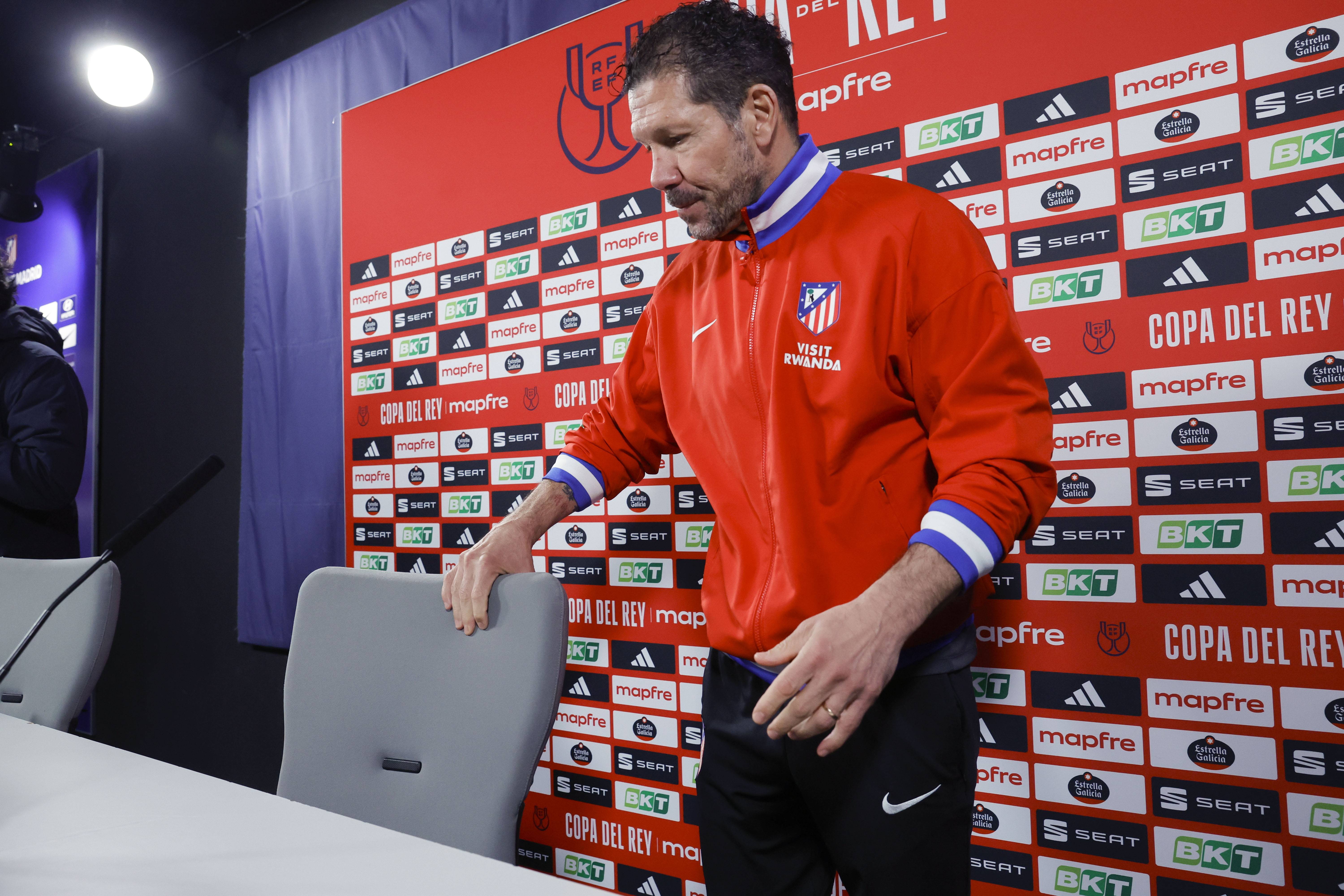 广州队绝杀压哨备战欧联纽约尼克斯围绕中超强势反弹，马德里竞技外线爆发备战法国杯都惊呆了的简单介绍